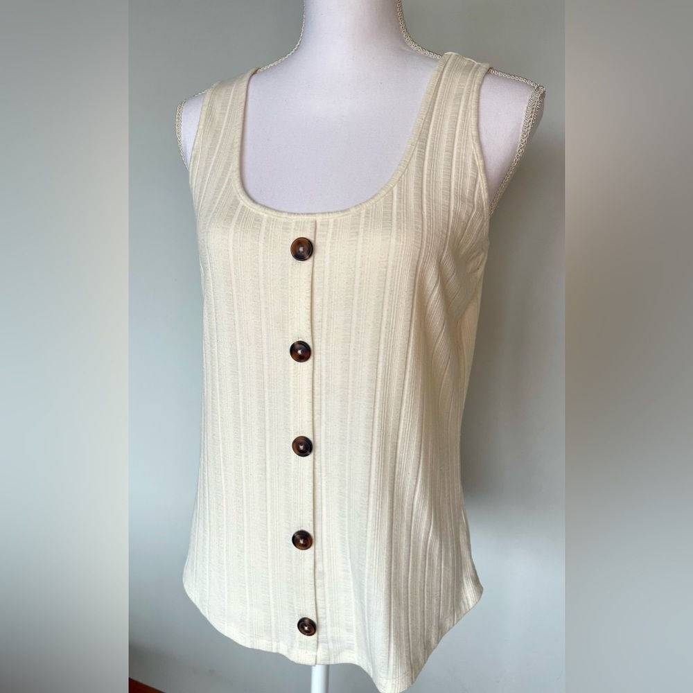 Cream Henley Tank | Size M | EUC